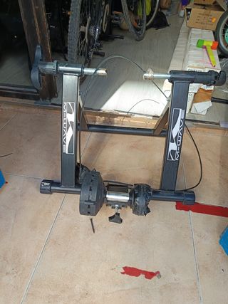 Rodillo entrenador M-Wave
