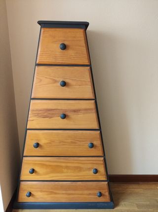 Cajonera piramidal