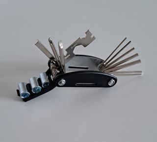 Attrezzi per riparazione di biciclettett