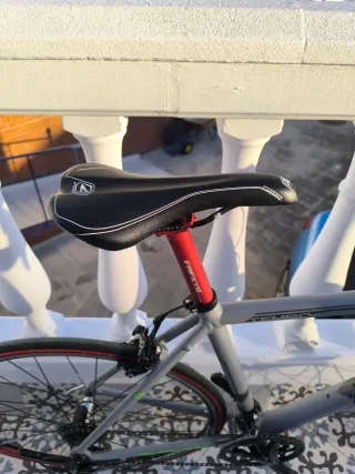 Bicicleta de carretera RIDLEY. Horquilla carbono