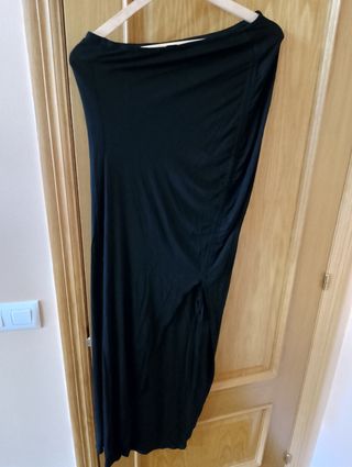 Falda larga con abertura