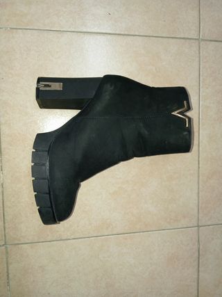 Botines tacón