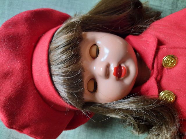 Mariquita Pérez original de 1998 abrigo rojo