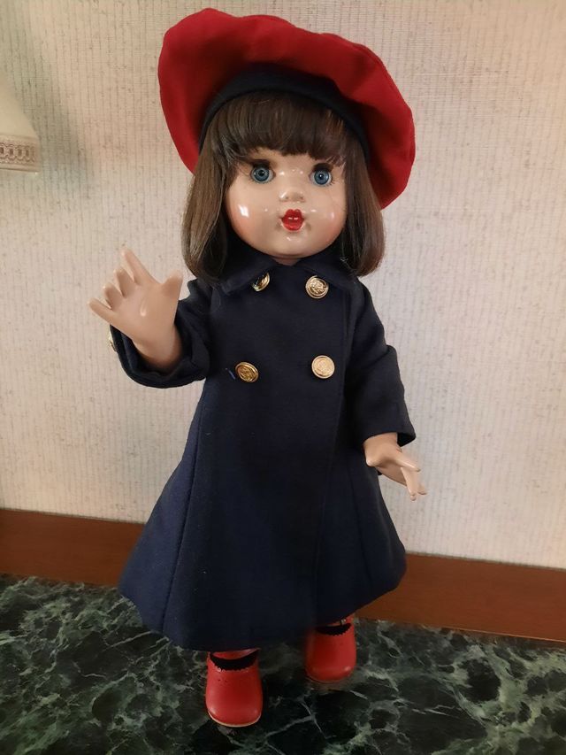 Mariquita Pérez original de 1998 abrigo azul