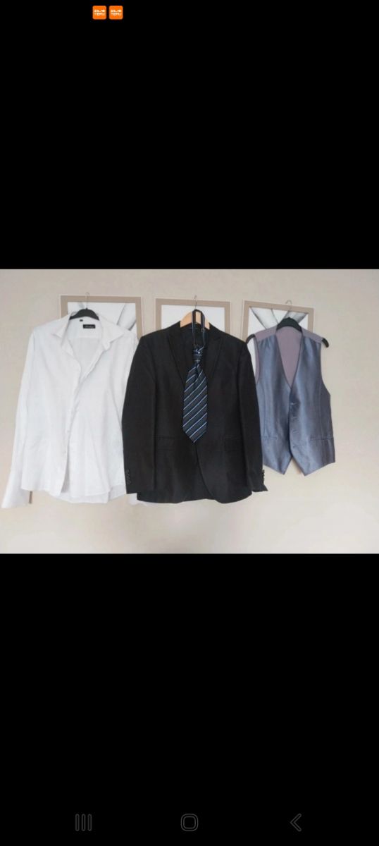 Traje de novio completo.