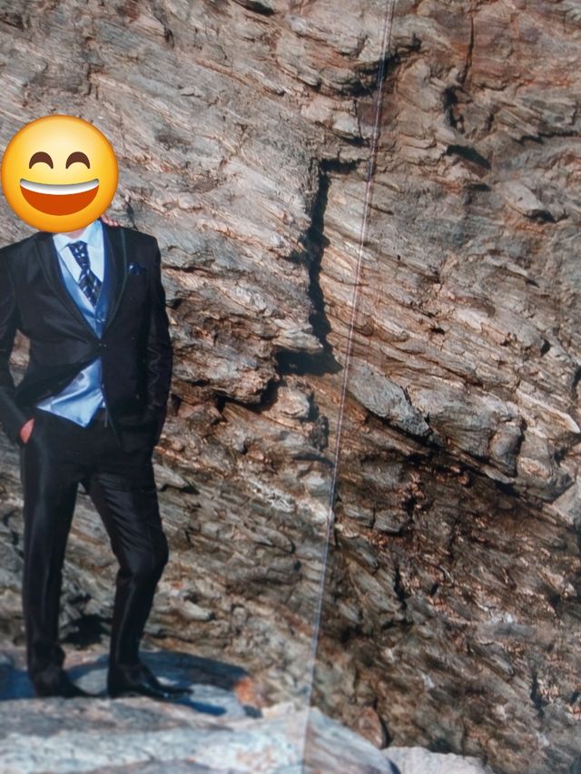 Traje de novio completo.