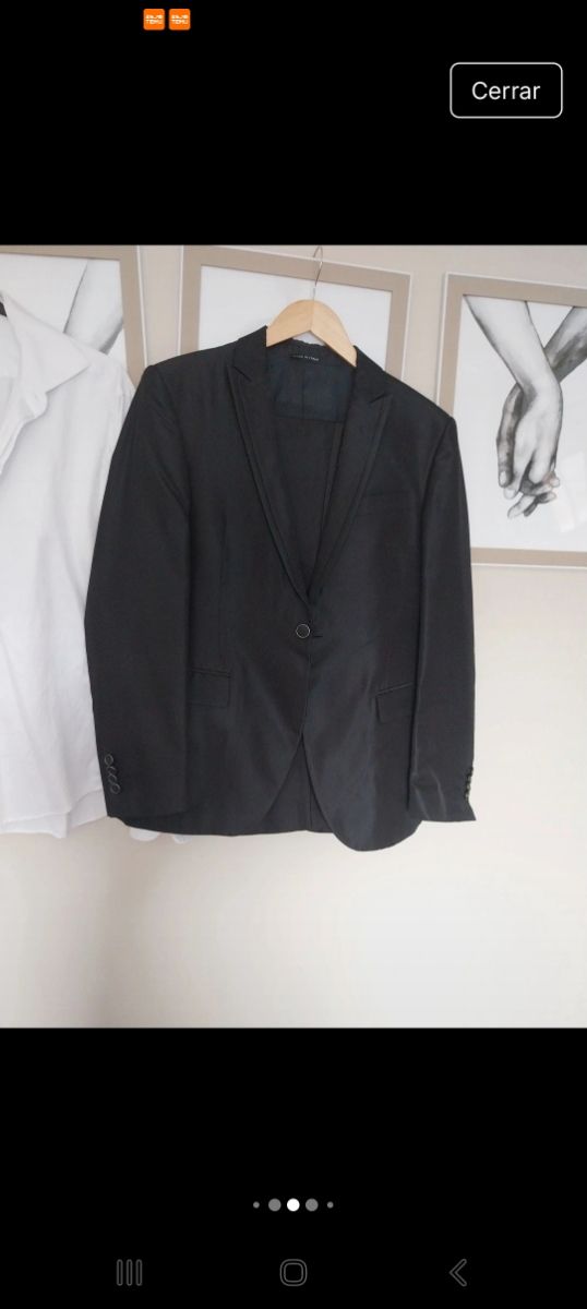 Traje de novio completo.