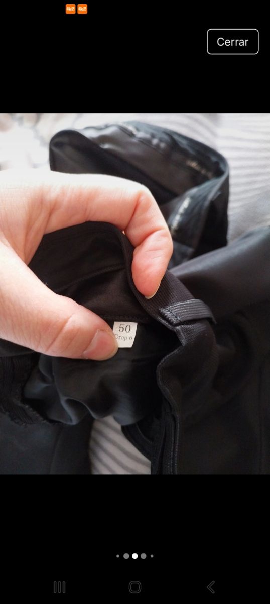 Traje de novio completo.