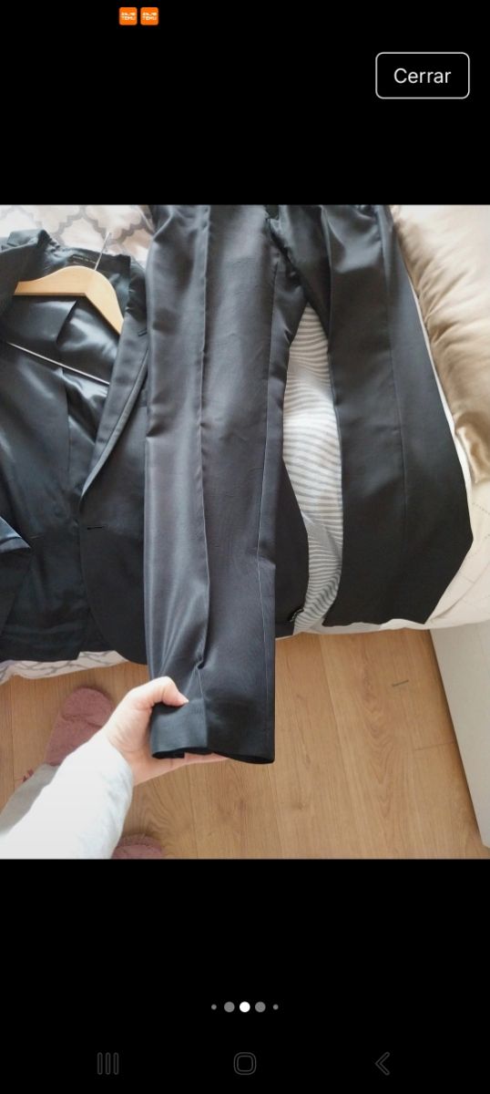 Traje de novio completo.