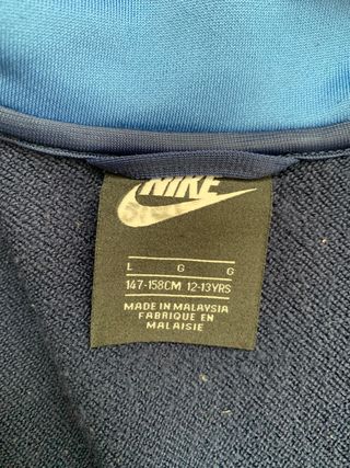 Chaqueta deportiva Nike 12-13 años
