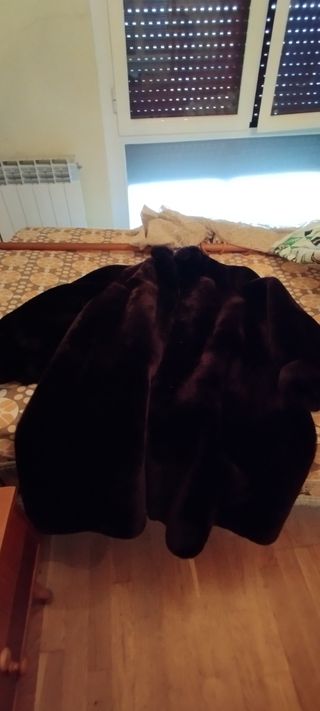 Abrigo de piel