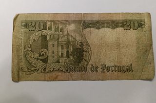 Billete de 20 escudos portugueses.