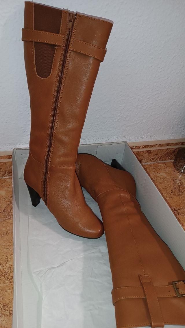 Botas cuero 35