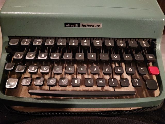 Macchina da scrivere