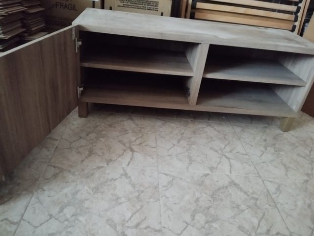 Vendo un mueble de madera para salon 