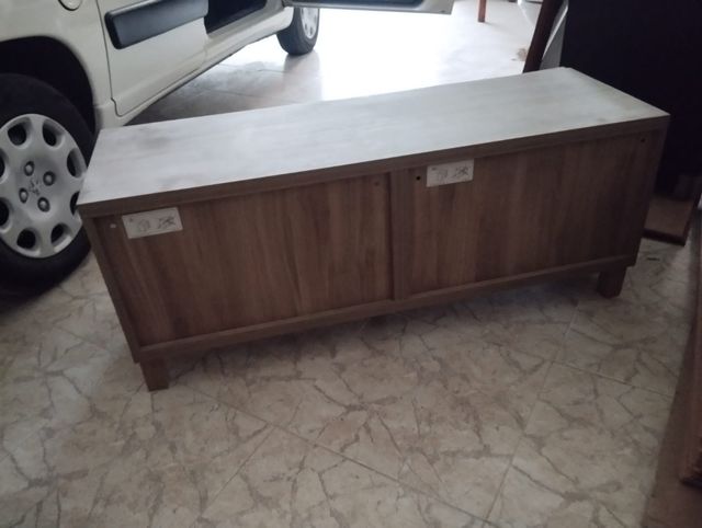 Vendo un mueble de madera para salon 