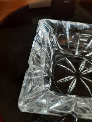 Posacenere in cristallo tagliata