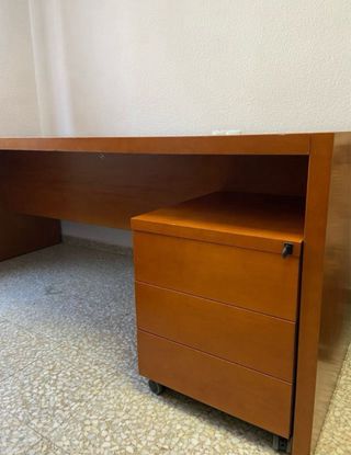 Mesa despacho con ala supletoria