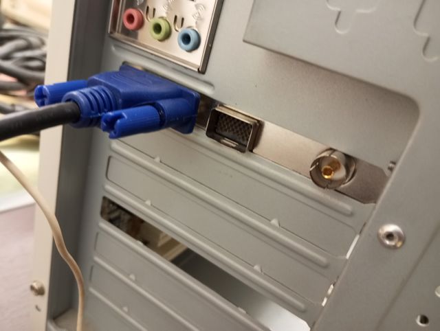 Tarjeta gráfica Nvidia GeForce FX 5200 128 MB AGP