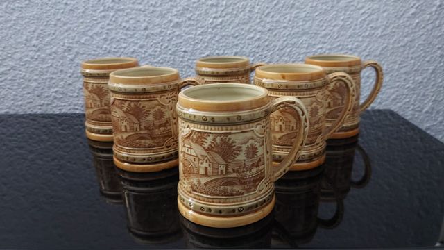 JARRAS DE CERVEZA DE CERÁMICA JAPONESA