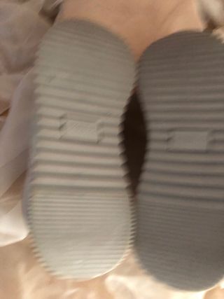Zapatillas de piel de Carmela