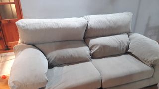 Sofá gris de 2 plazas buen estado 