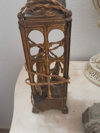 Caja música virgen capilla modernista