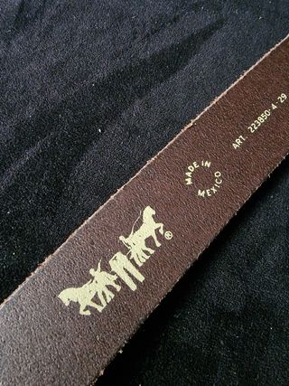 Cintura levi's 80