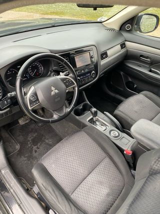 Mitsubishi Outlander 2013