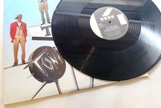 TONY TONI TONE - It Never Rains