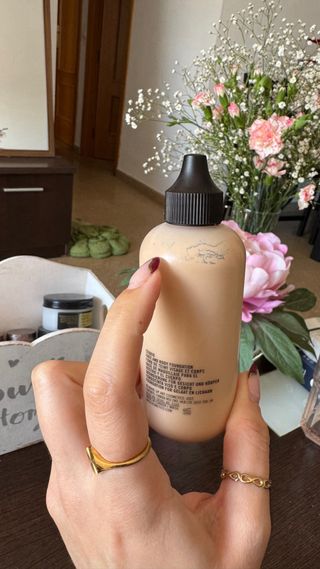 Mac face and body foundation