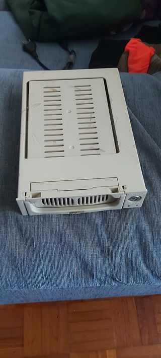 carcasa para montar hdd disco duro  PC
