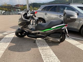 Kawasaki J300