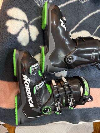Botas Nordica speedmachine .