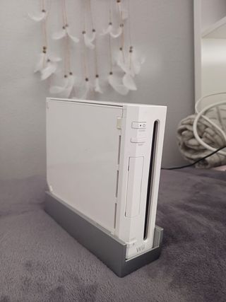 Wii + 8 juegos + mandos+ micrófonos 