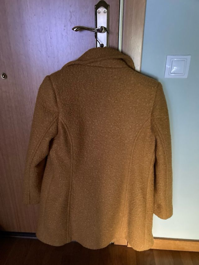 Nuovo cappotto senape