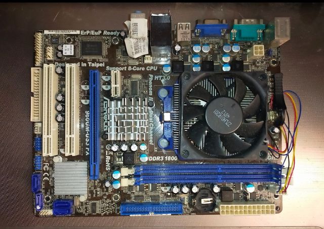 Set di piastre di base per PC