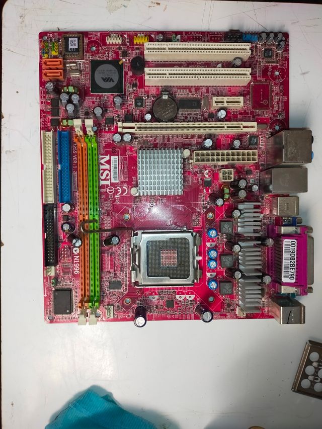 Set di piastre di base per PC