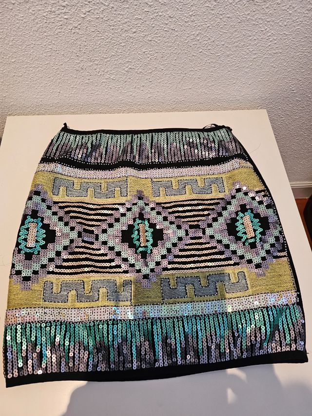 Preciosa minifalda  talla m/l