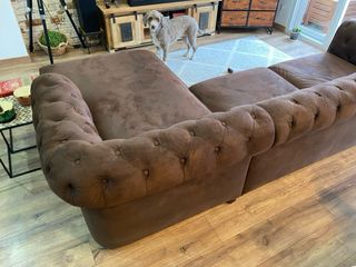 Sofa cama chesterfield con chaise longue
