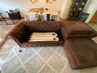 Sofa cama chesterfield con chaise longue