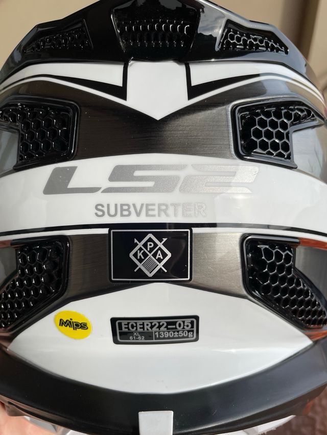 Casco LS2 Subverter