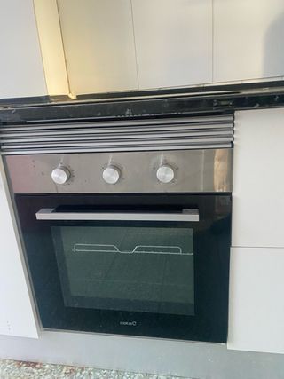 Horno Cata practicamente nuevo. Eficiencia A.