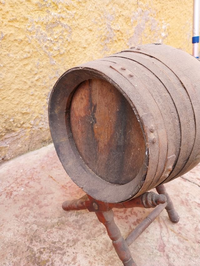 Barrica para vino o licor