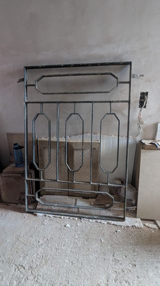 Reja de hierro  macizo