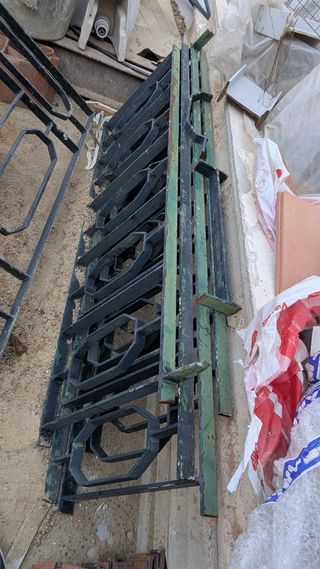 Reja de hierro  macizo
