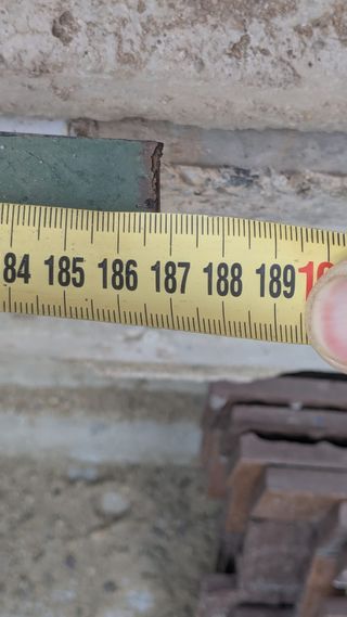 Reja de hierro  macizo