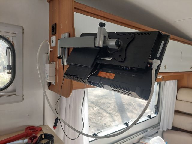 Television 15 pulgadas stanline 12v autocaravana