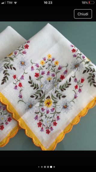 Coppia di fazzoletti degli anni ‘80