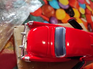 Coche de juguete de colección.